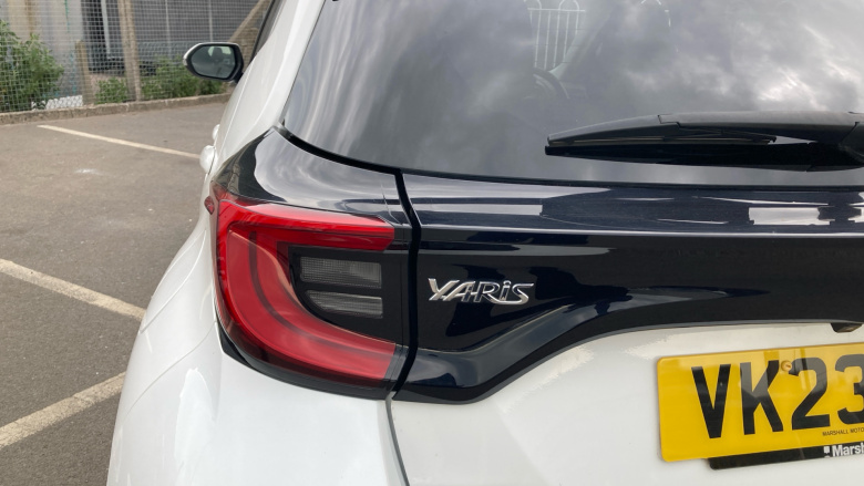 Toyota Yaris 1.5 Hybrid Design 5dr CVT Hybrid Hatchback